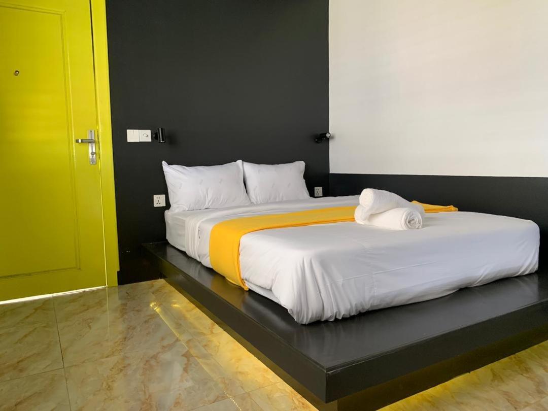 The Hive Hotel Siem Reap Zewnętrze zdjęcie