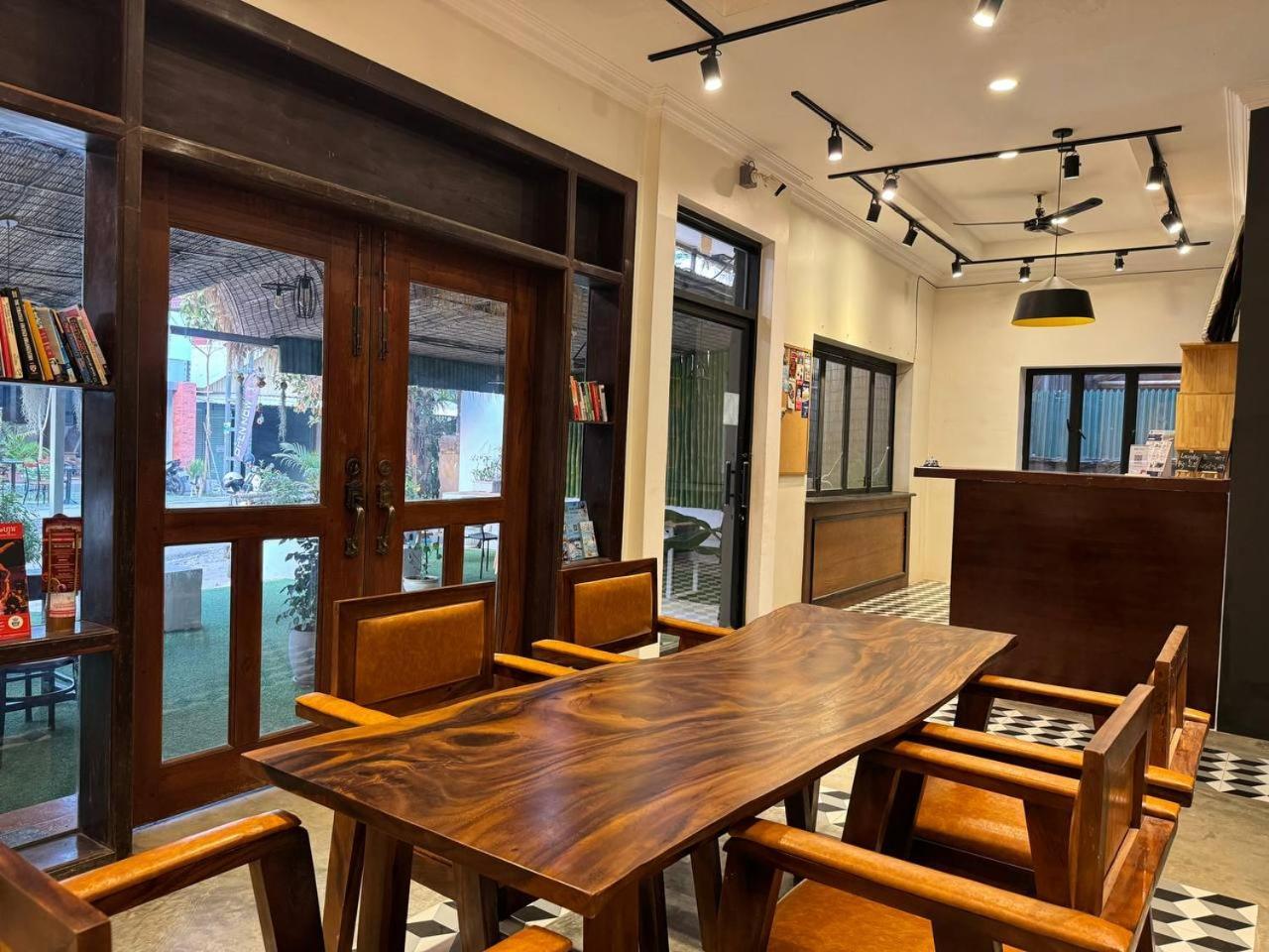 The Hive Hotel Siem Reap Zewnętrze zdjęcie